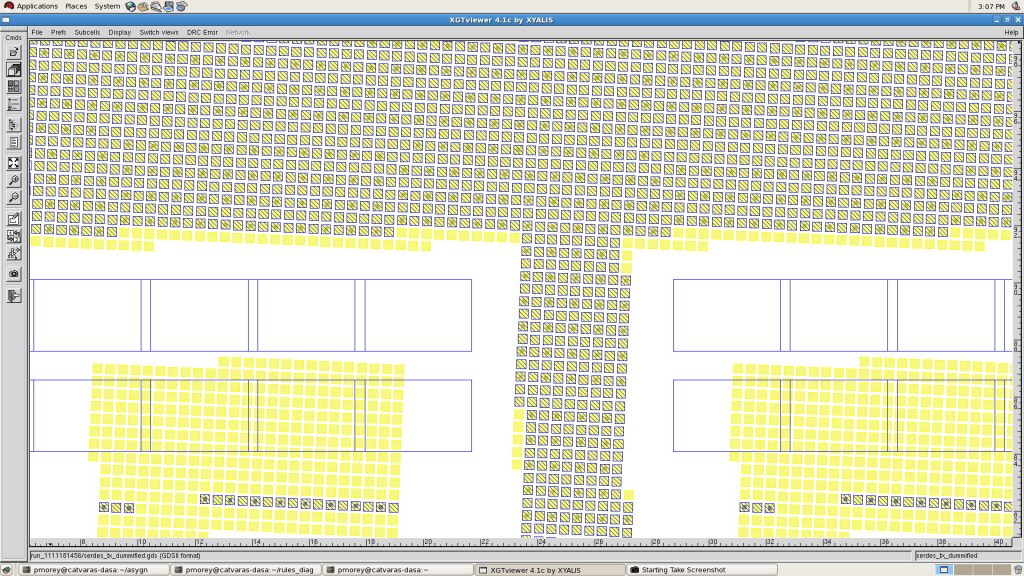 Non orthogonal placement of dummy metal patterns